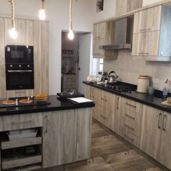 Artwoodveneer kitchen manufacturer in lahore (7)