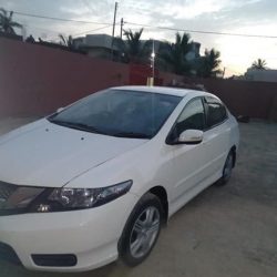 HONDA CITY  2018 2100000